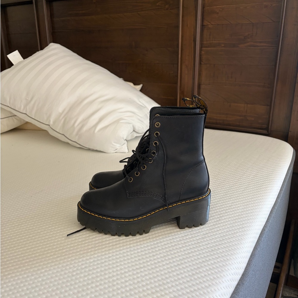Dr Marten Schriver Size 7 EUC